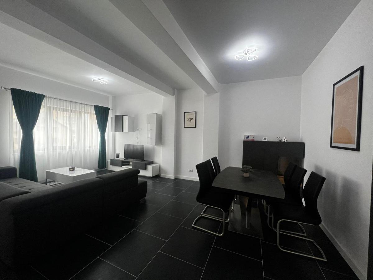 Cozy Aparthotel - Central City Suceava Dış mekan fotoğraf