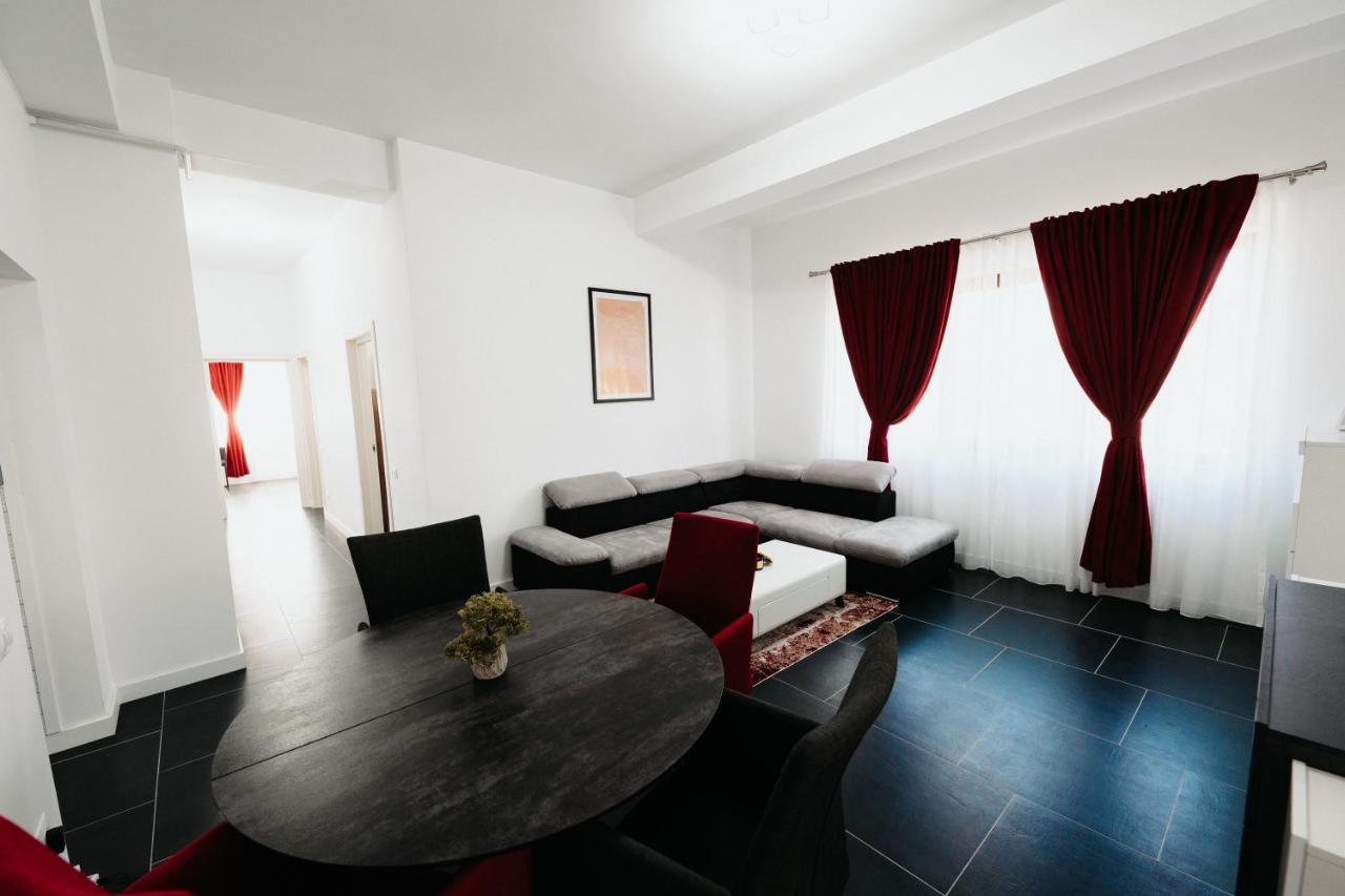 Cozy Aparthotel - Central City Suceava Dış mekan fotoğraf