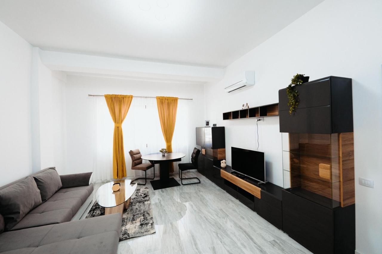 Cozy Aparthotel - Central City Suceava Dış mekan fotoğraf
