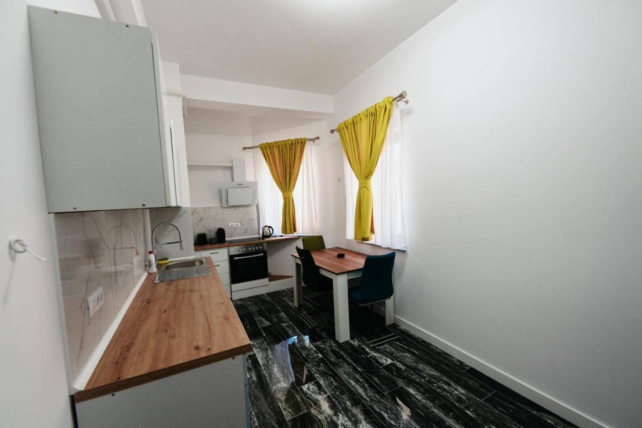 Cozy Aparthotel - Central City Suceava Dış mekan fotoğraf