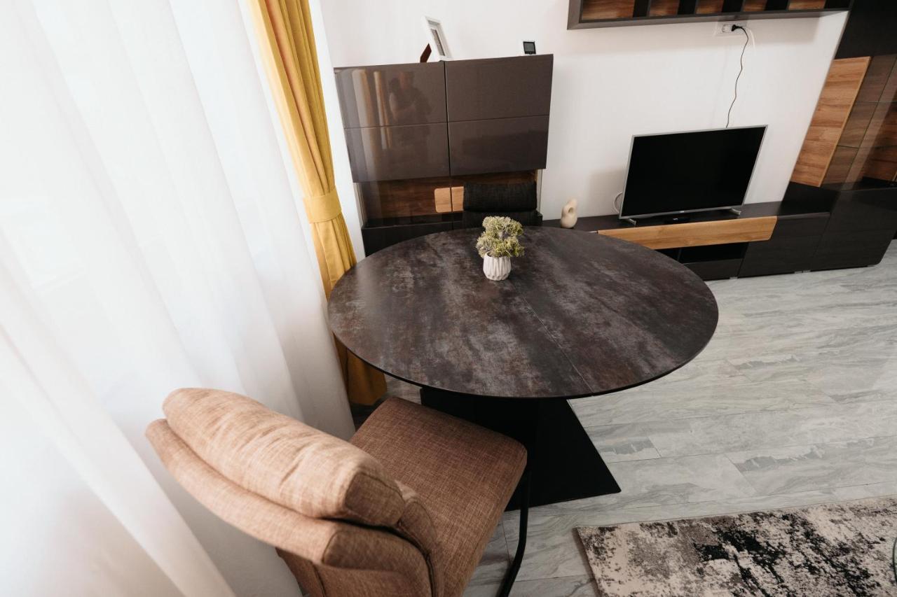Cozy Aparthotel - Central City Suceava Dış mekan fotoğraf