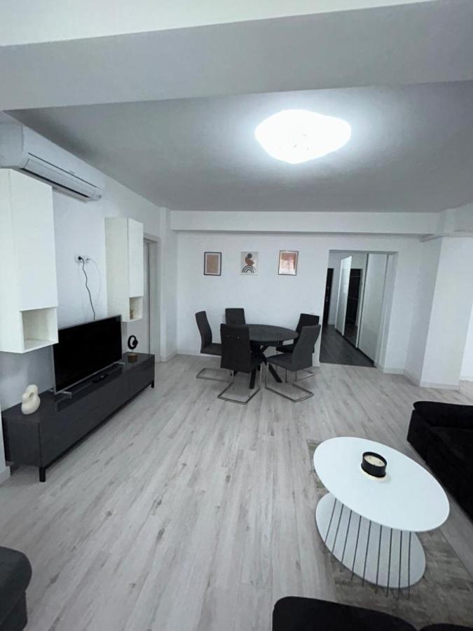 Cozy Aparthotel - Central City Suceava Dış mekan fotoğraf