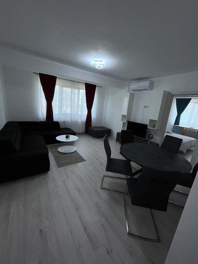 Cozy Aparthotel - Central City Suceava Dış mekan fotoğraf