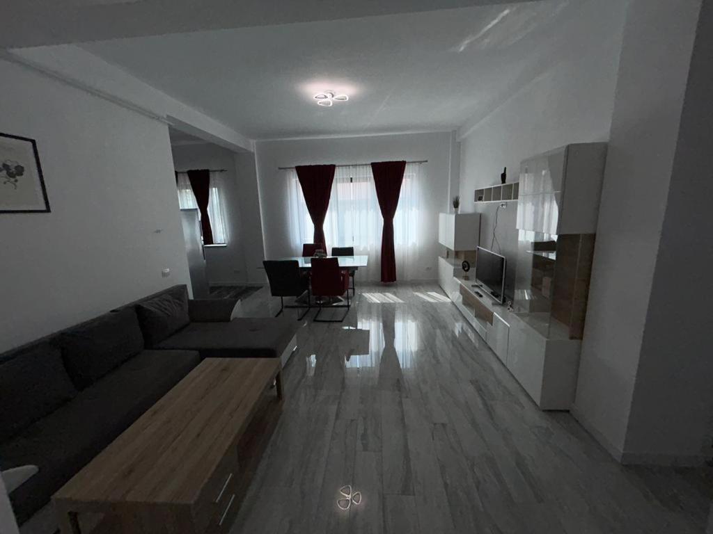 Cozy Aparthotel - Central City Suceava Dış mekan fotoğraf